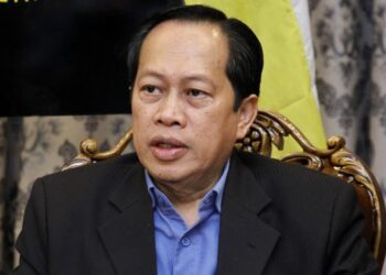 AHMAD MASLAN