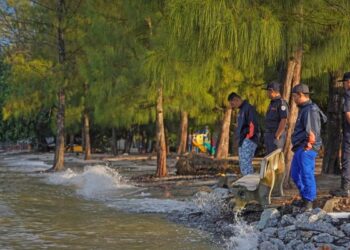Fenomena air pasang besar boleh menyebabkan kejadian banjir di beberapa kawasan -GAMBAR HIASAN