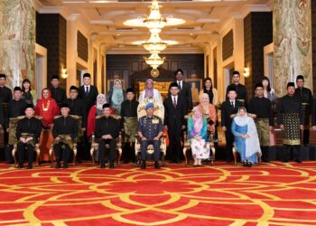 Timbalan Menteri yang baru dilantik mengangkat sumpah jawatan di Istana Negara semalam, sekali gus melengkapkan Kabinet kerajaan perpaduan yang diterajui Anwar Ibrahim.