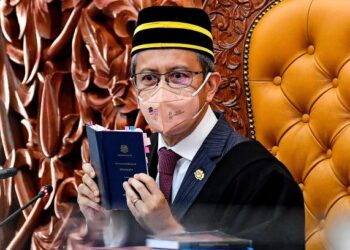 AZHAR AZIZAN HARUN