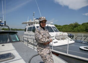 NOOR Azreyanti Ishak adalah pegawai wanita pertama Maritim Malaysia yang dilantik sebagai Pengarah Zon Maritim bagi menerajui Zon Maritim Kuala Kedah.