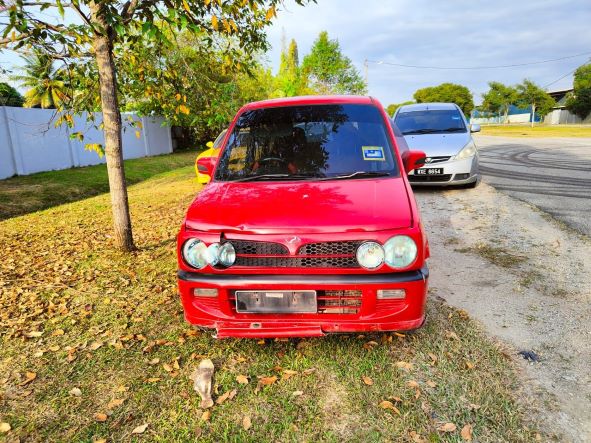 Dua Wanita Dirempuh Kereta Ketika Bantu Mangsa Kemalangan Utusan Malaysia