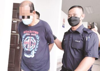 Seorang bapa dihukum penjara 428 tahun dan 240 sebatan oleh Mahkamah Sesyen di Melaka atas 28 pertuduhan merogol, melakukan persetubuhan luar tabii dan amang seksual terhadap dua anak kandung pada bulan lalu.
