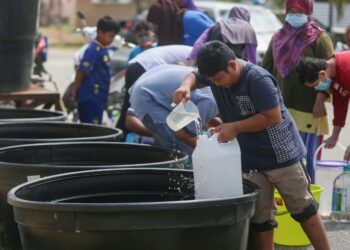 Kira-kira 50 peratus penduduk negara ini berisiko menghadapi masalah bekalan air ekoran pencemaran sungai. – UTUSAN/PUQTRA HAIRRY