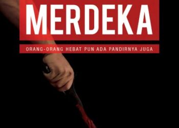 NOVEL Amuk Malam Merdeka karya Ronasina menampilkan kisah Hang Tuah, Hang Jebat dan Munsyi Abdullah tiba-tiba berada di Kuala Lumpur pada abad ke-21.