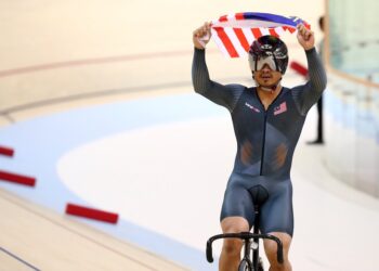 AZIZULHASNI AWANG