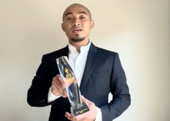 AZIZULHASNI Awang memberi ucapan atas kejayaan dinobat sebagai Atlet Terbaik anugerah SAM 2020/2021.