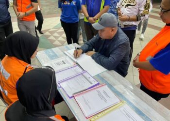 17 mangsa dipindahkan ke PPS di SK Bukit Mutiara, Johor Bahru akibat banjir kilat, malam semalam.