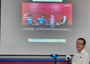 LIM GUAN ENG dalam sidang akhbar mengenai tuduhan terhadap beliau semasa menjadi Menteri Kewangan di Wisma DAP, George Town, Pulau Pinang hari ini.