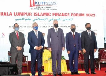 Sultan Nazrin Muizzuddin Shah dalam majlis Forum Kewangan Islam Kuala Lumpur 2022 (KLIFF) ke-17, hari ini.