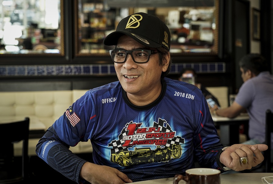 Audition' di tepi padang bola - Baggio - Utusan Malaysia