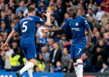 GANDINGAN Chelsea,  N’Golo Kante (kanan)  dan Jorginho antara yang menjadi sasaran utama Barcelona pada jendela perpindahan Januari nanti.