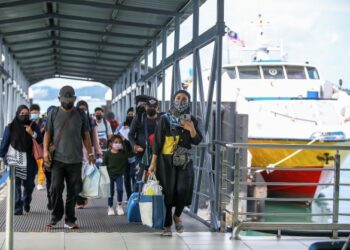 Pulau Langkawi mencatat kehadiran 89,000 pelancng sempena cuti sekolah baru-baru ini. -GAMBAR HIASAN