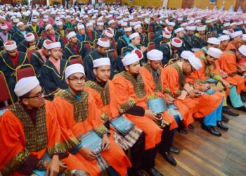 Golongan huffaz lepasan Darul Quran, Jabatan Kemajuan Islam Malaysia di Kuala Kubu Bahru, Selangor mempunyai kualiti tinggi dan turut diiktiraf oleh negara-negara Asia Barat.
