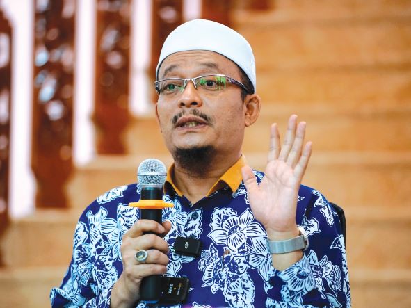 Demi dana, Ustaz Kazim berceramah walau tak sihat