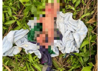 Bayi yang berbalut tuala ditemukan di sebuah ladang sawit di Kampung Lahat, Jalan Tanjung Kapor, Semporna hari ini