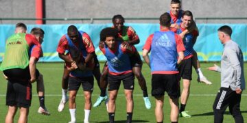 PEMAIN Belgium menjalani latihan di Tubize semalam dalam persiapan menghadapi Rusia pada aksi pembukaan Euro 2020, Ahad ini.  - AFP