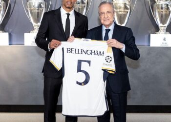 PEMILIK Real Madrid memperkenalkan bintang baharu mereka, Jude Bellingham.