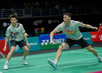 TAN Kian Meng (kanan) dan Tan Wee Kiong. -  UTUSAN