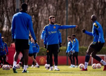 BRUNO Fernandes sudah kembali kembali menjalani sesi latihan dan berpotensi diturunkan esok.