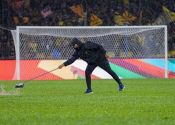 KEADAAN padang yang menjejaskan aksi kelayakan Piala Asia 2023, Jun lalu dikhuatiri berulang pada final Liga Piala FA di antara Terengganu FC menentang JDT,  10 September in