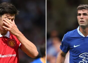 CHELSEA menawarkan Christian Pulisic (kanan) untuk ditukar dengan Harry Maguire.
