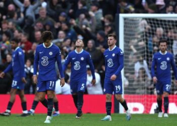 PENYINGKIRAN pada suku akhir Liga Juara-Juara menyebabkan 19 pemain Chelsea bakal dipotong gaji.