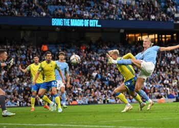 ERLING Haaland melakar sensasi apabila meledak hatrik ketika membantu Manchester City menentang Nottingham Forest dalam perlawanan Liga Perdana Inggeris di Etihad, Manchester semalam.