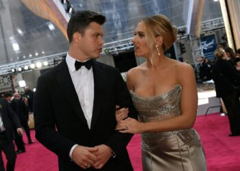 Colin Jost dan Scarlett  Johansson - AFP