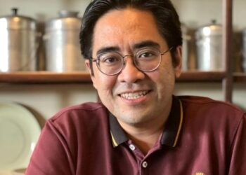 DR HELMY HAZMI