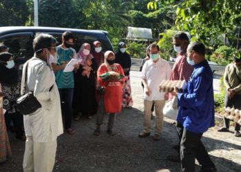 PROJEK berorentasikan komuniversiti bukan sahaja memenuhi tuntutan kemanusiaan malah agama dengan memelihara nyawa, akal dan harta.