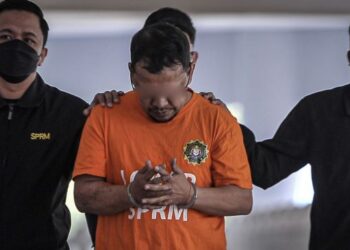 'DATUK ROY' ditahan untuk siasatan satu kes lain melibatkan Seksyen 16(a) Akta SPRM 2009.