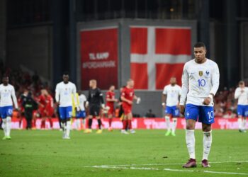 REAKSI Kylian Mbappe selepas Perancis kalah kepada Denmark dalam aksi Liga Negara-Negara di Copenhagen. - AFP