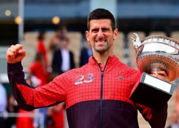 NOVAK Djokovic merangkul kejuaraan Terbuka Perancis buat kali ketiga. - AFP