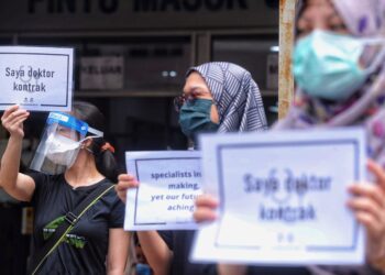 KERAJAAN juga sedang mengkaji pemanjangan elaun locum kepada pegawai dalam Kumpulan Pengurusan dan Profesional di KKM selain Pegawai Perubatan.