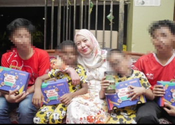 DR. SHASA Aziz ketika melawat rumah perlindungan Persatuan Kebajikan Anak Kepada Pesakit HIV dan Aids Nurul Iman Malaysia (Pernim).