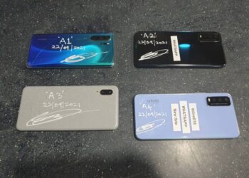 TELEFON bimbit yang dirampas polis setelah mematahkan kegiatan perjudian atas talian di sebuah rumah di Iskandar Puteri di Johor.