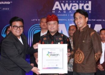 EMPAYAR Bintang Weddings menerima Anugerah Pensijilan Jenama Dipercayai Top 500 Pengguna pada tahun lalu.