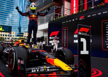 Sergio Perez meraikan kejayaan menjuarai Grand Prix Azerbaijan di Litar Baku City semalam selepas menewaskan rakan sepasukan, Max Verstappen.