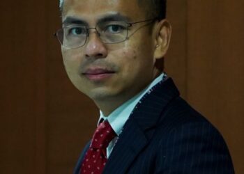 FAHMI FADZIL