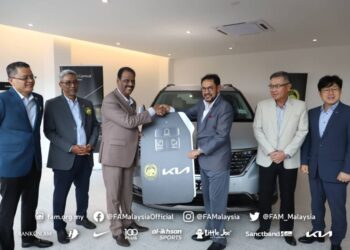 Persatuan Bolasepak Malaysia (FAM), hari ini telah menjalinkan kerjasama strategik bersama Kia menerusi syarikat pengedarnya, Dinamikjaya Motors Sdn Bhd (DJM), anak syarikat kepada Bermaz Auto Berhad (BAuto).