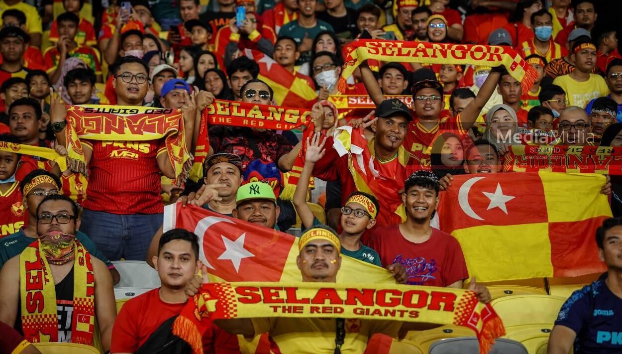 Penyokong Selangor minta jangan ambil jurulatih dicucuk hidung