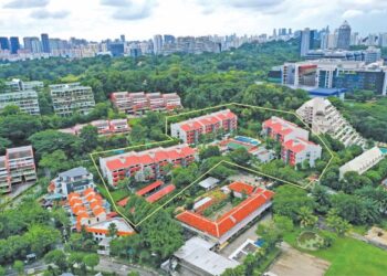 KONDOMINIUM Flynn Park di Singapura yang berjaya diambil alih oleh Sunway Berhad melalui bidaan dengan usahasama Hoi Hup Realty. – GAMBAR/SUNWAY