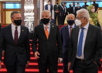 UMNO perlu berhati-hati dalam menjalin kerjasama politik agar tidak bersama dengan parti-parti yang oportunis.