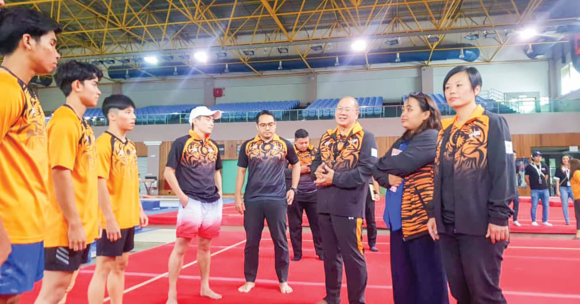 Gimnastik galas tugas berat di Kemboja