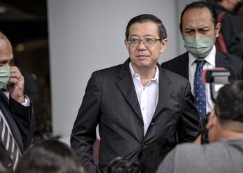 LIM Guan Eng hadir di Mahkamah Sesyen Kuala Lumpur bagi perbicaraan kes rasuah berhubung projek terowong dasar laut di Pulau Pinang. UTUSAN/FAIZ ALIF AHMAD ZUBIR