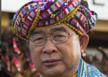 HAJIJI NOOR. MAXIMUS J. ONGKILI dan AZIZ JAMMAN