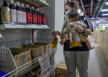 Ketika kerajaan menyalurkan pelbagai inisiatif harga barang tidak menunjukkan tanda-tanda akan turun. - Gambar hiasan