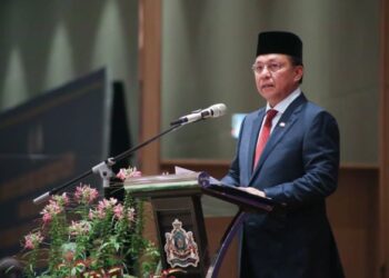 HASNI-Mohammad-ketika-berucap-pada-majlis-pelantikan-dan-angkat-sumpah-Datuk-Bandar-Johor-Bahru-ke-13-di-Menara-MBJB
