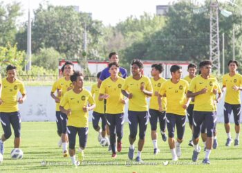 PEMAIN Malaysia menjalani latihan akhir di Tashkent, Uzbekistan semalam sebelum berdepan Vietnam pada perlawanan ketiga Piala Asia Bawah 23 hari ini. – IHSAN FAM